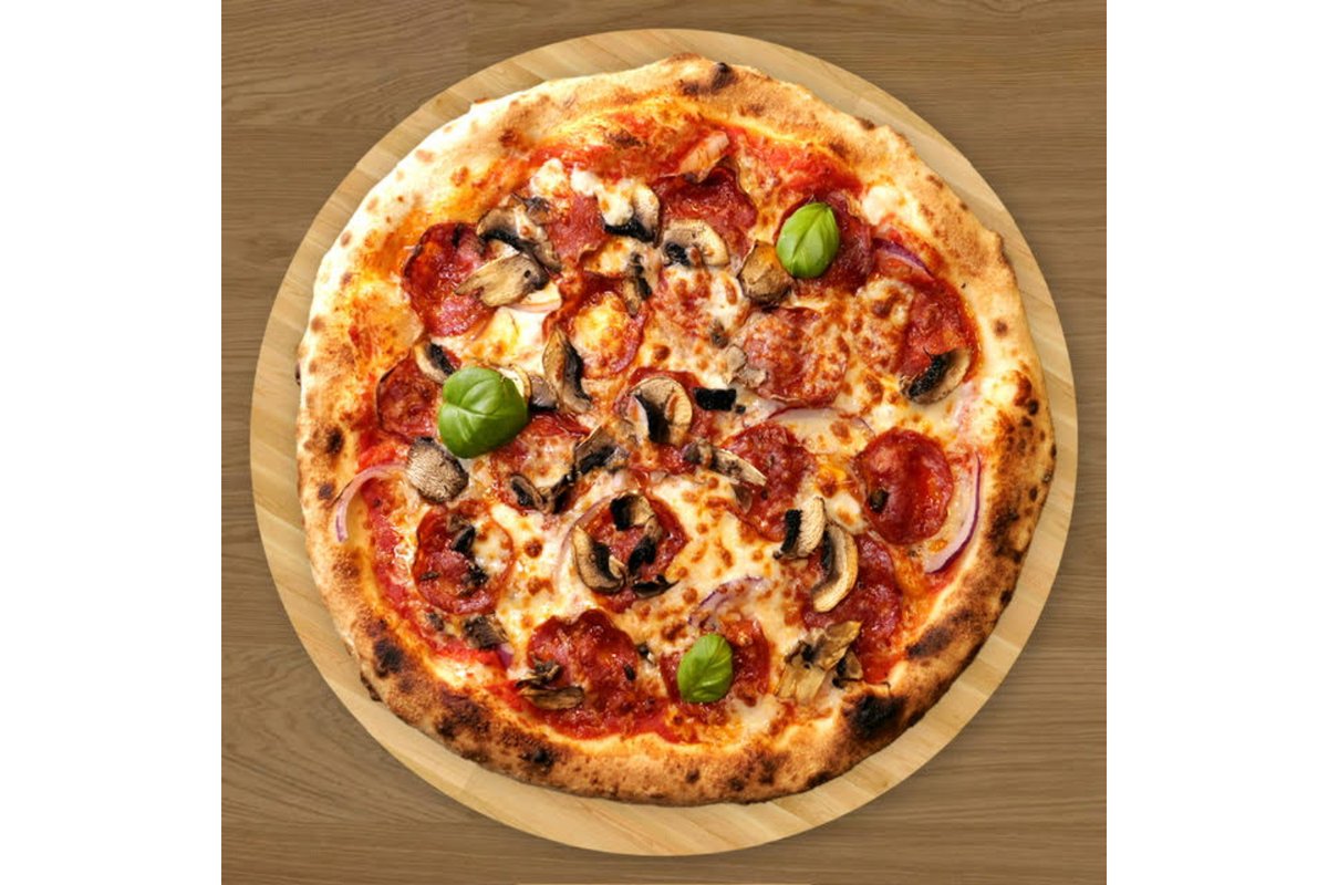 15. Chorizo E Funghi (Medium)