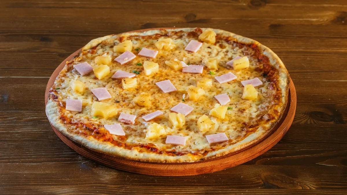 Hawaiian Pizza