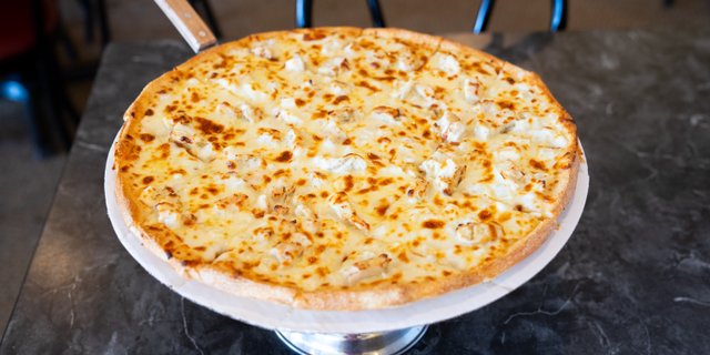 Chicken Alfredo Pizza