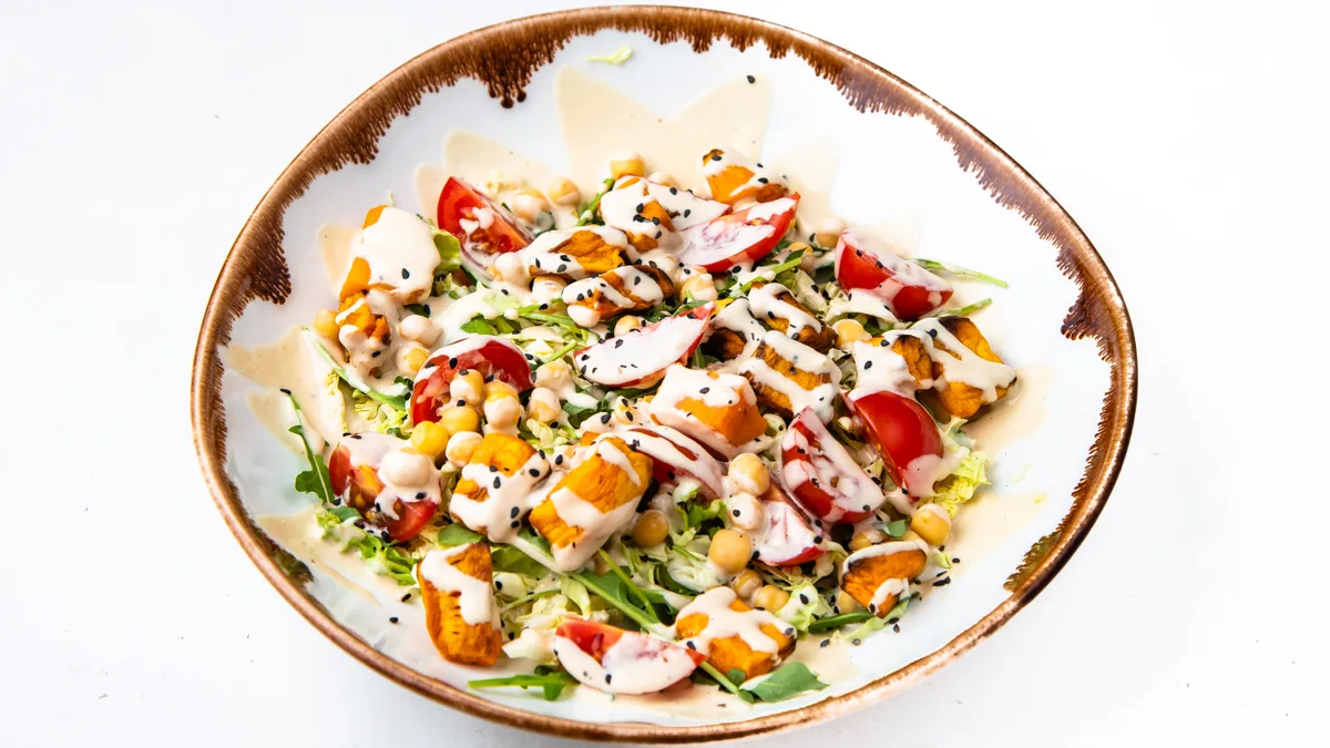 Batat leblebija salata