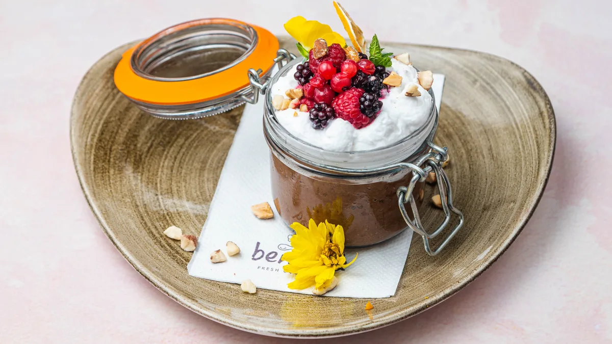 Čokoladni chia puding sa indijskim orahom