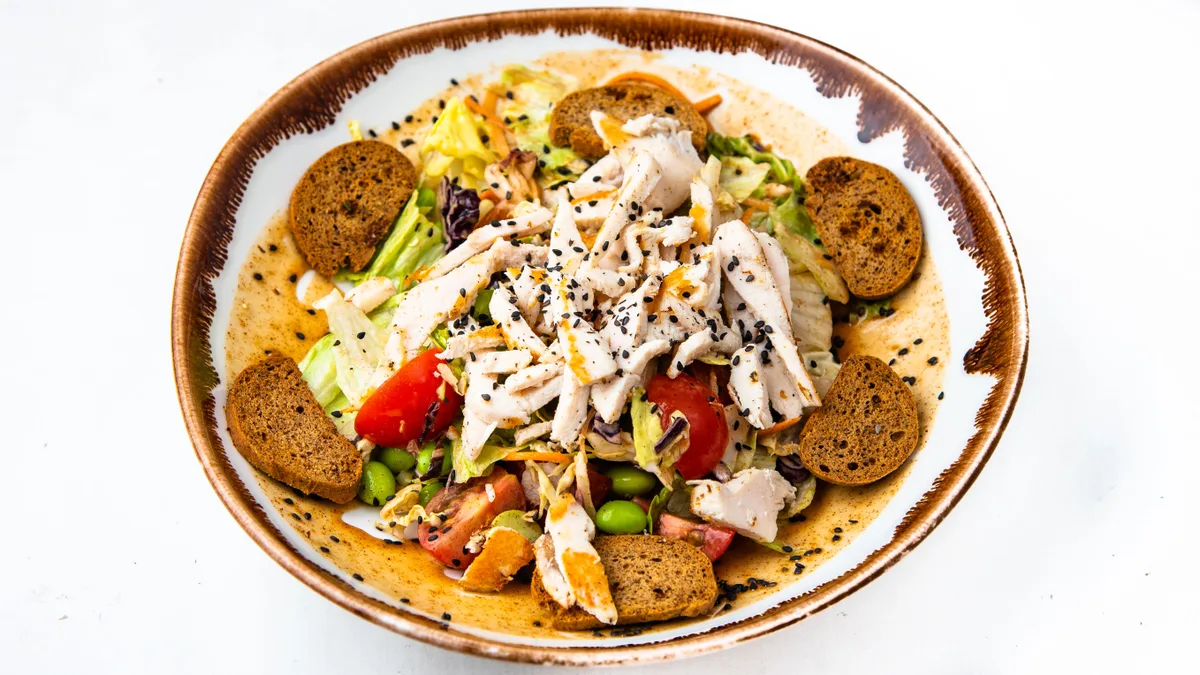 Pileća salata