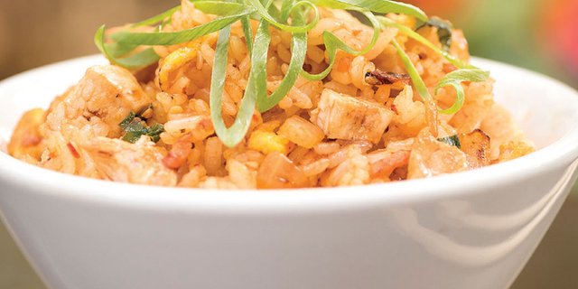 Hibachi Spicy Chicken Fried Rice