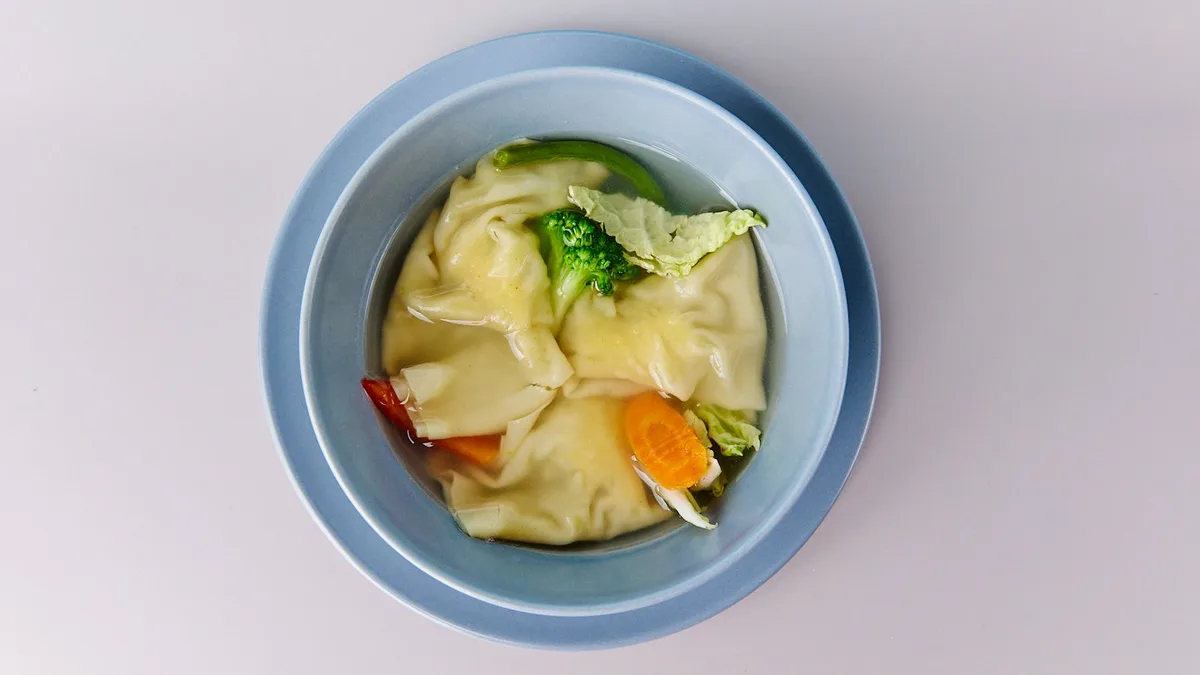 1. Wantan Suppe
