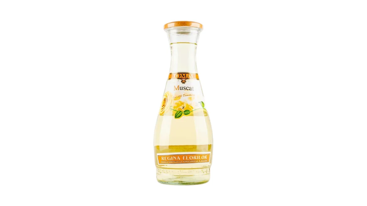 Muscat White Semi-Sweet Wine 1L