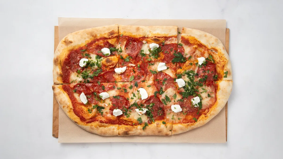 Pizza Salame Spianata Picante 33 cm.