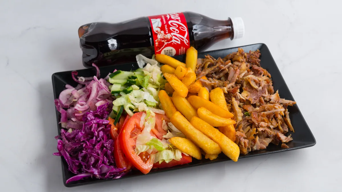 PILEĆI KEBAB XXL PORCIJA (240 grama mesa) + piće 0,5