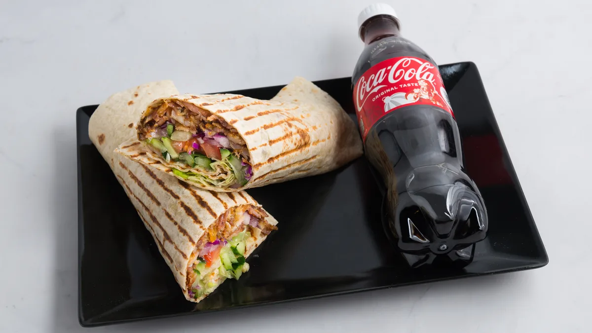 PILEĆI KEBAB XXL TORTILJA (180 grama mesa) + piće 0,5
