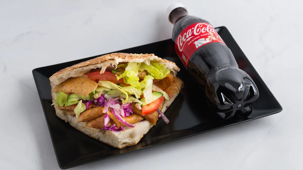 TELEĆI KEBAB XXL LEPINJA (180 grama mesa) + piće 0,5