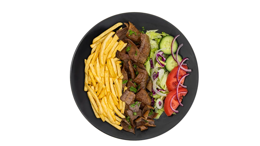 Kebap na talerzu z frytkami