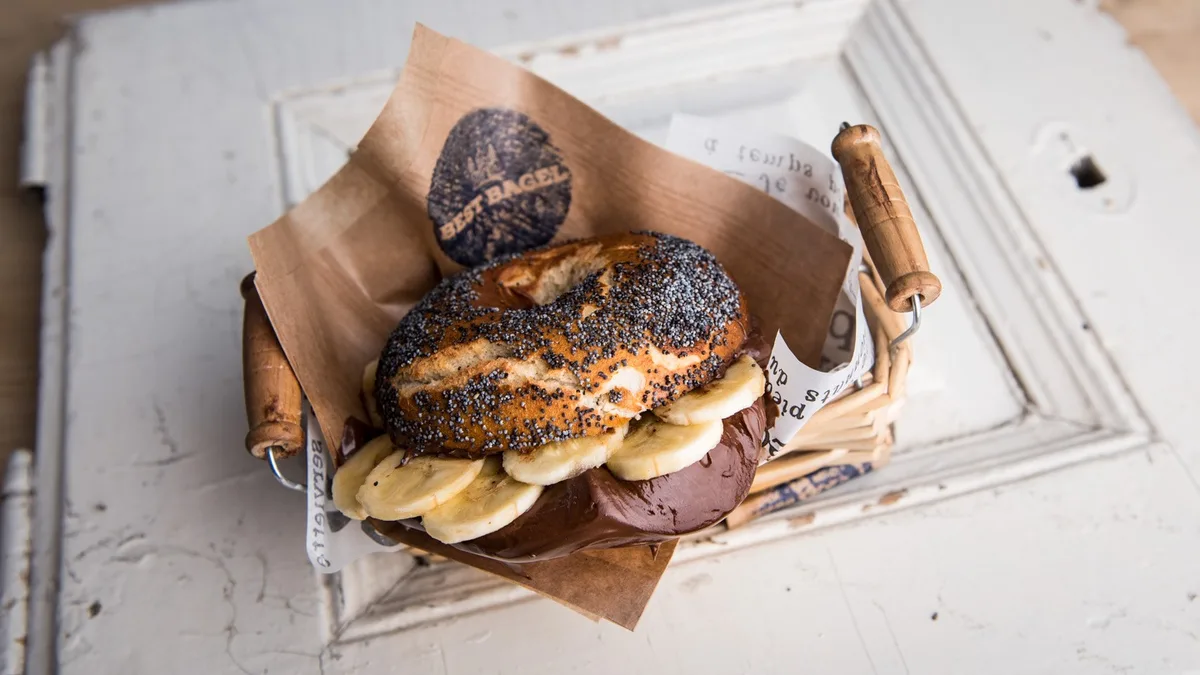 NUTELLA and BANÁN BAGEL