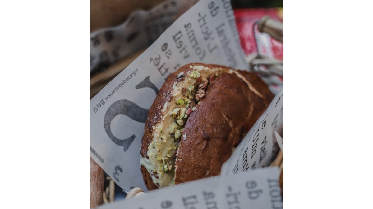 Pistachio Bagel