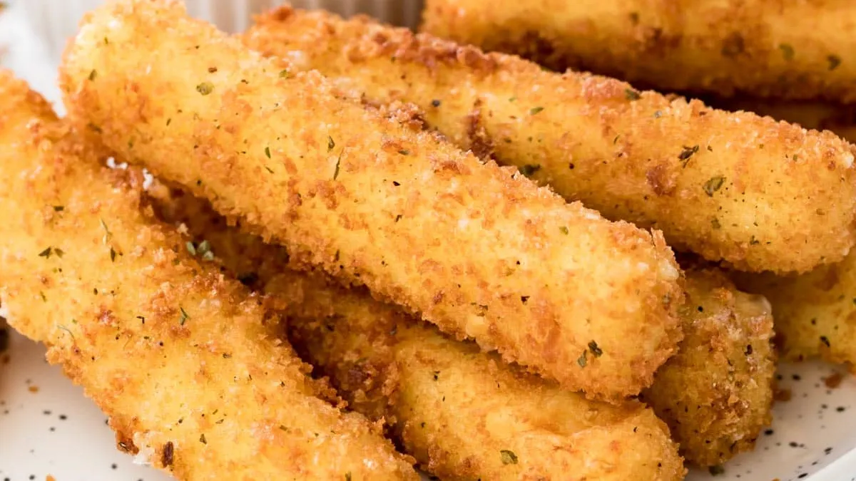Mozzarella Sticks (6)