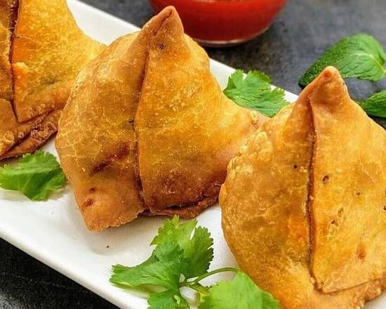Veg Samosa (2 Pieces)
