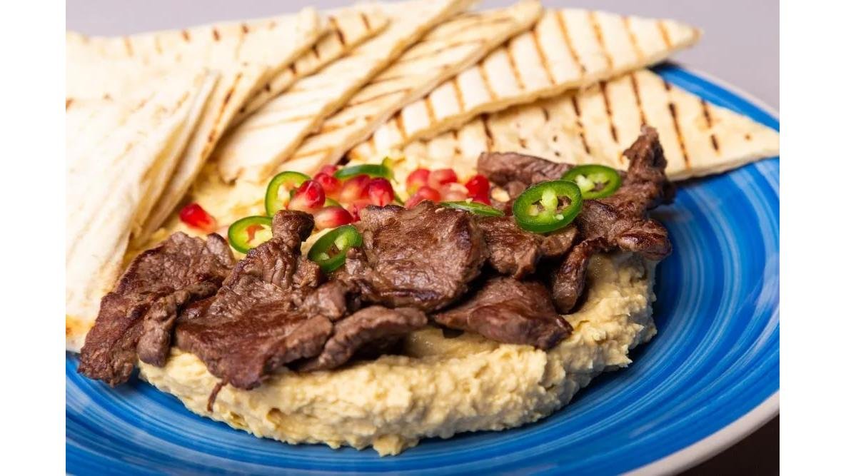 Hummus  cu mușchi de vită