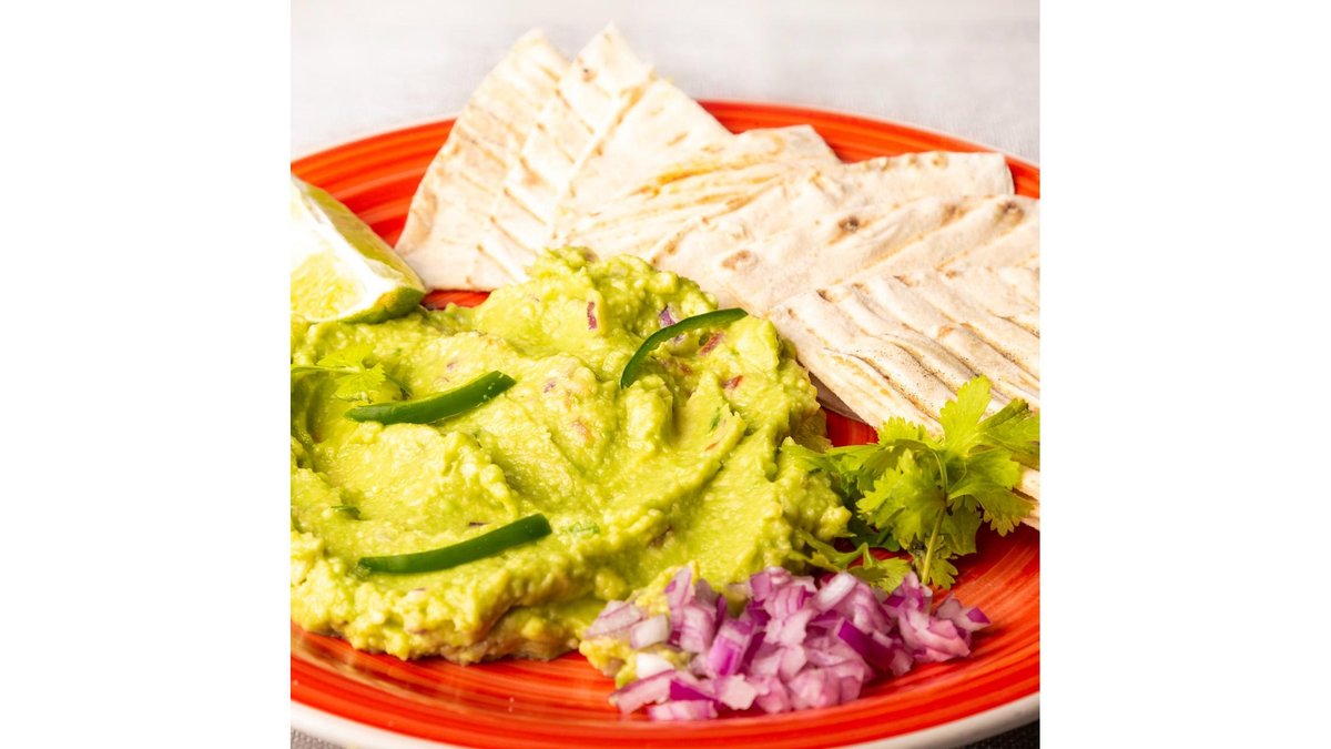 Nachos cu guacamole