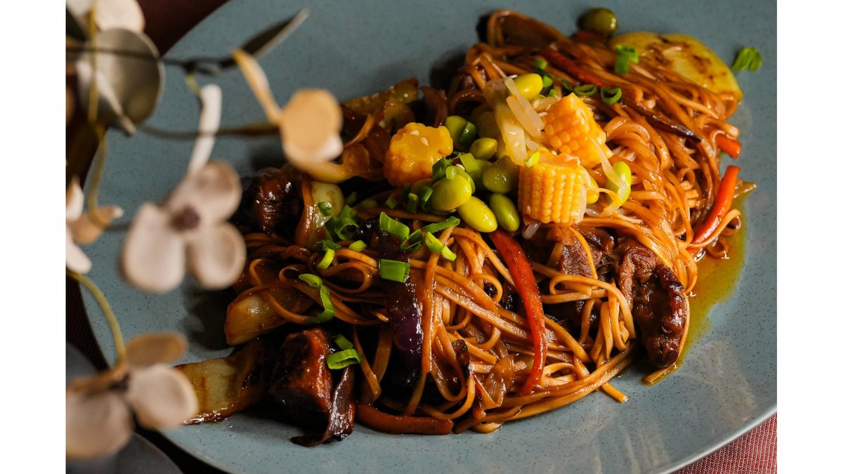 Noodles cu vită
