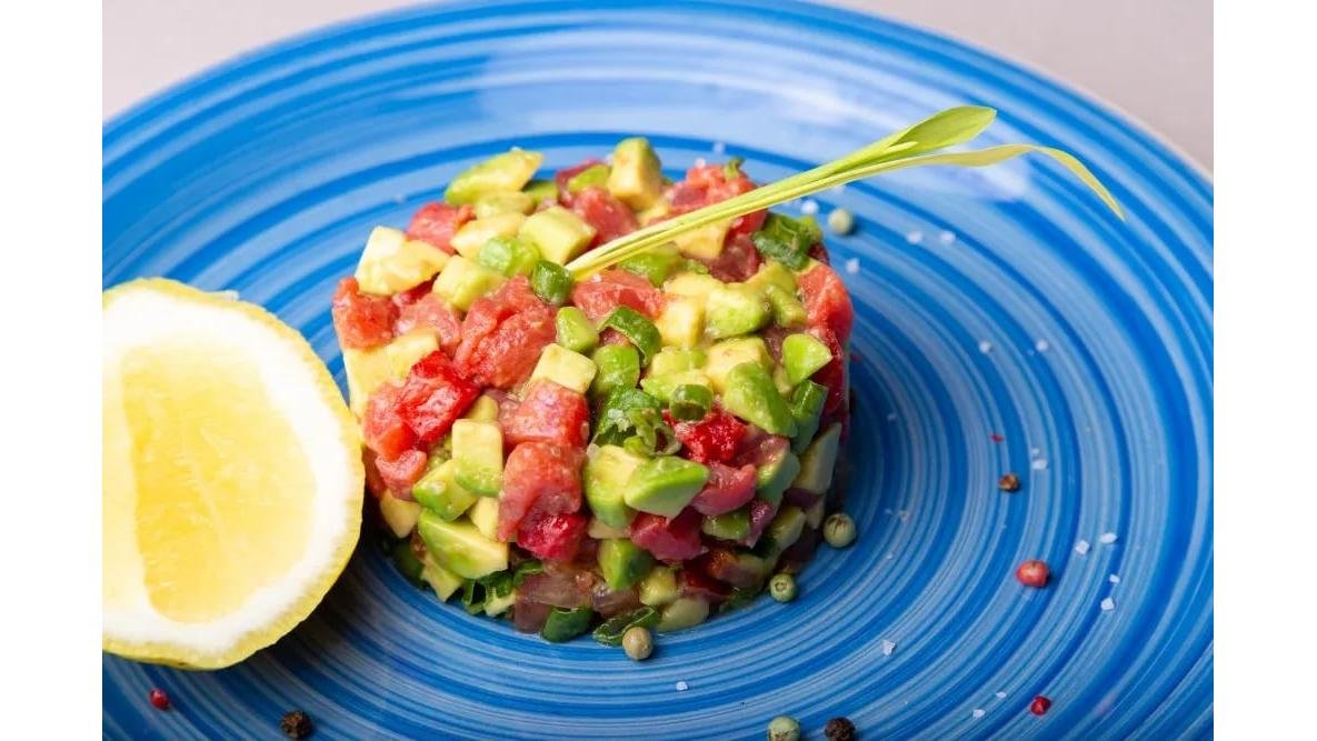 Tartar de Ton Proaspăt și Avocado