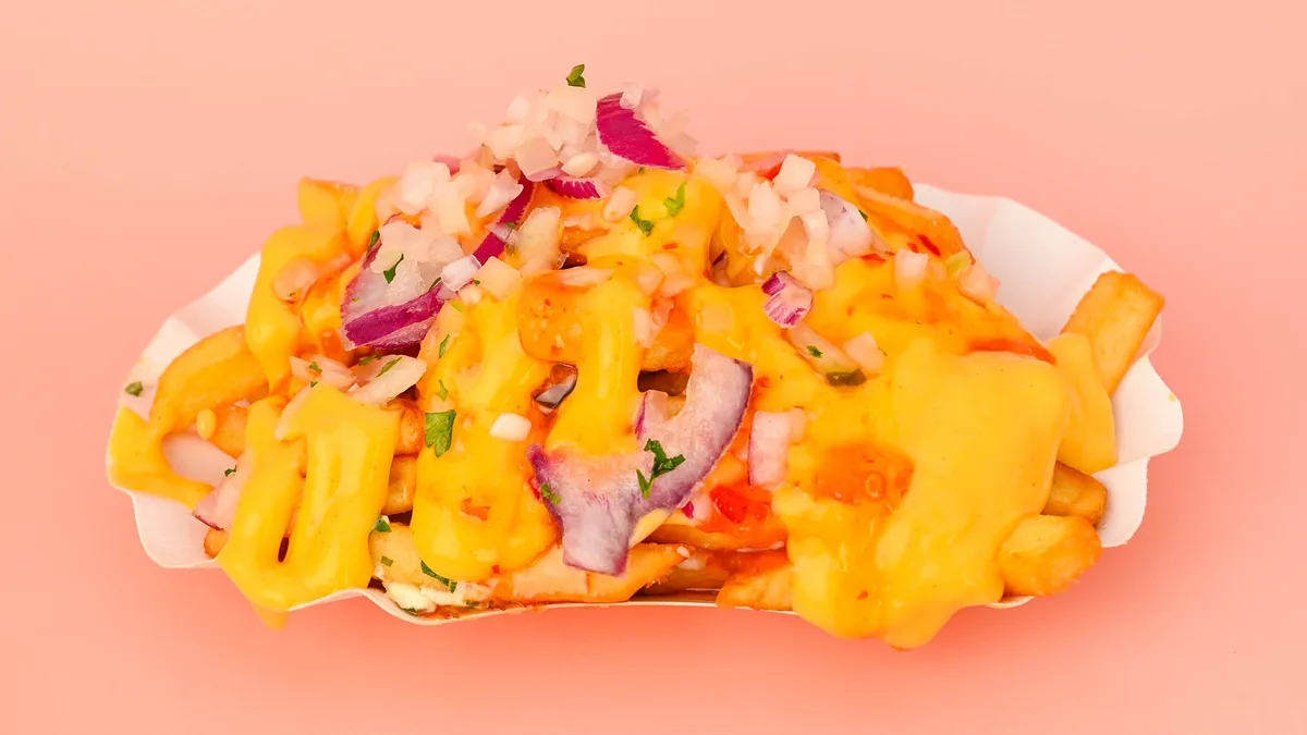 Sweet-Chili-Cheese-Fries