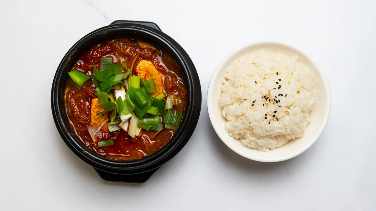 Kimčchi Čigae [Kimchi Jjigae]