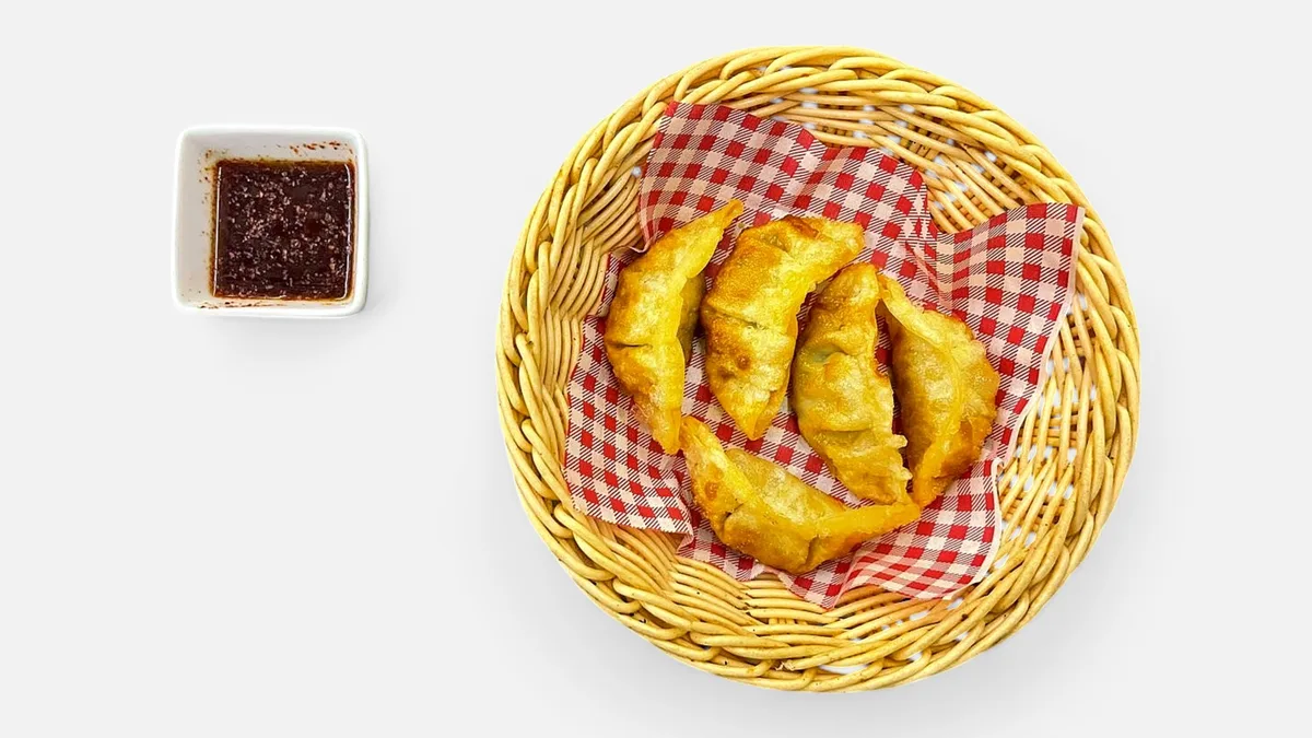 Smažené Mandu [Fried Mandu] (1,3.11)
