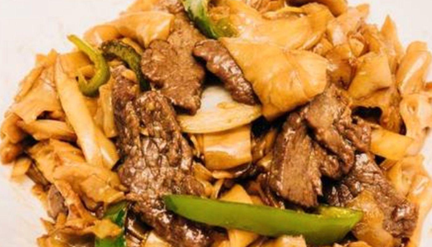 Fried Beef Chow Fun 幹炒牛河