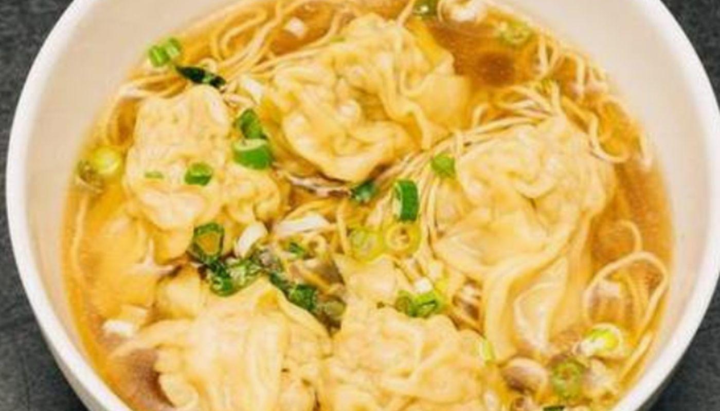Wonton W/ Noodles 鮮蝦雲吞面