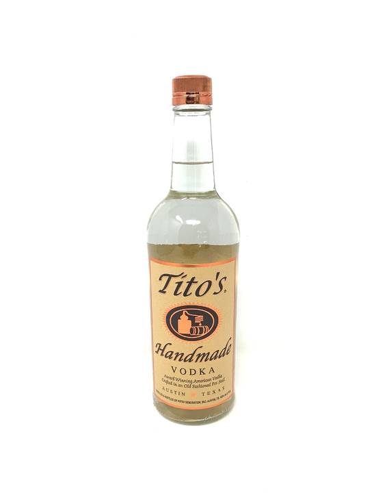 VODKA Tito's (750 mL)