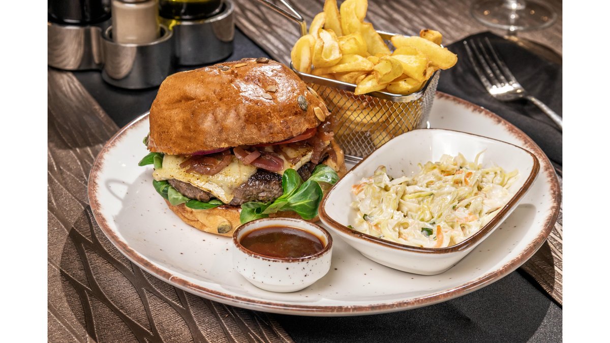 Burger de vitǎ by Cătălin Scărlătescu