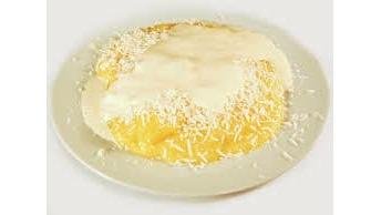 Mămăligă cu telemea și smântână
