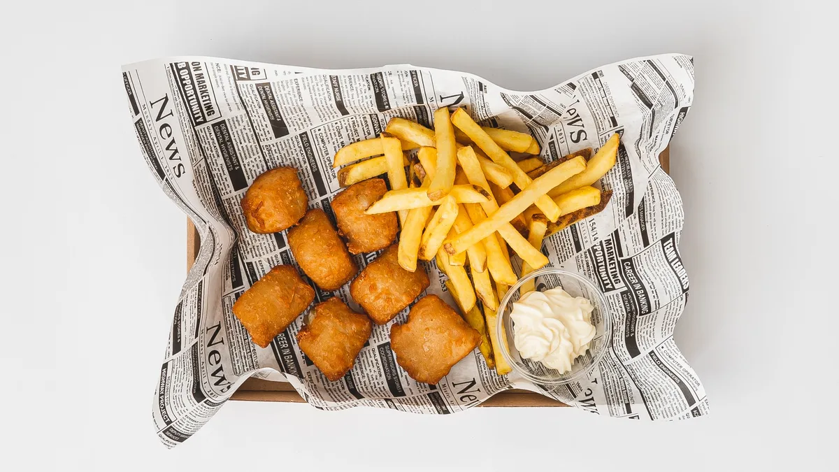 Fish and Chips + omáčka