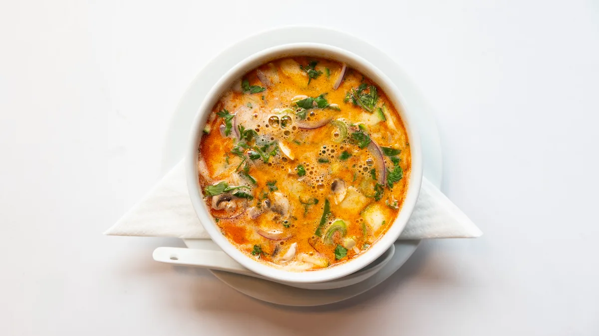 P1. Tom kha kai