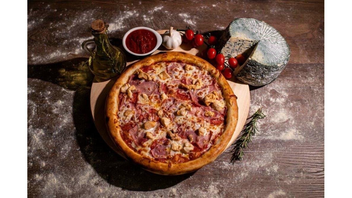 Pizza quatro carni