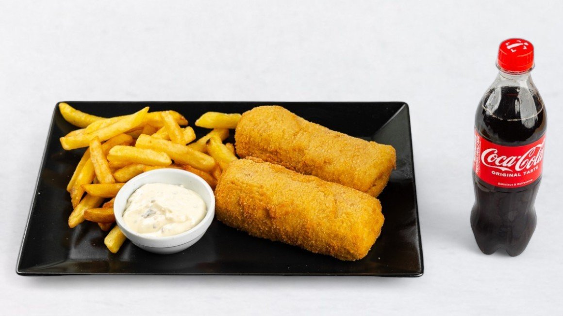 Cannelloni with ham and cheese with french fries and Coca-Cola 0.5 l