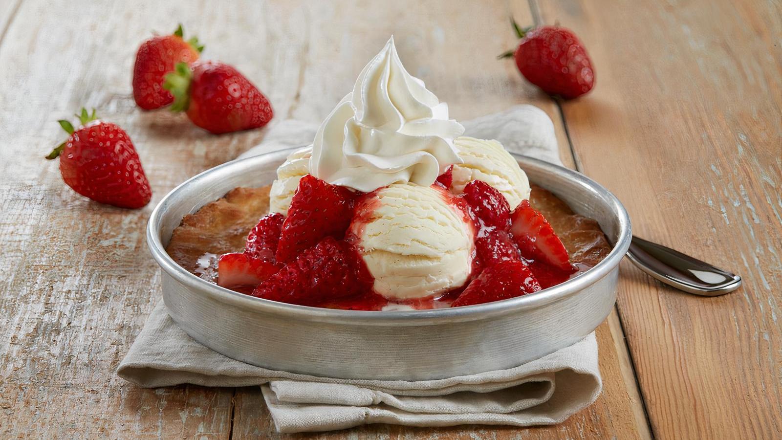 Strawberry Shortcake Pizookie