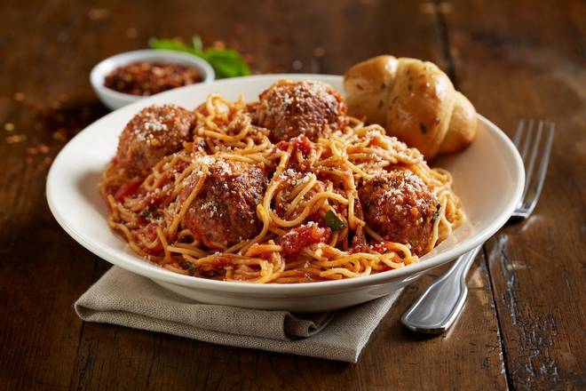 Jumbo Spaghetti and Meatballs