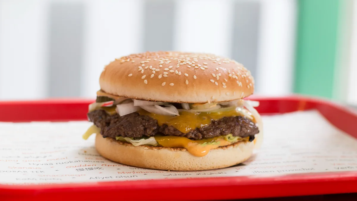 CHEESY SOHO BURGER
