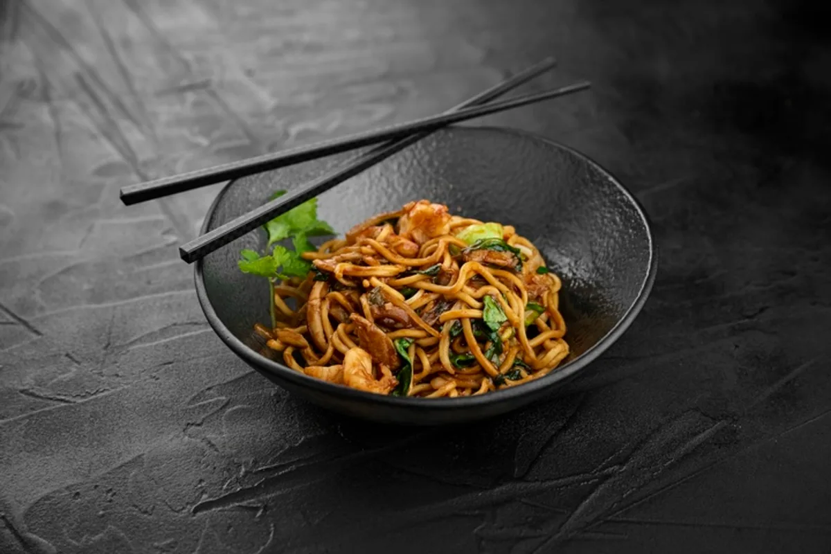 Noodles Chicken