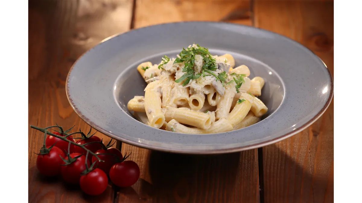 Penne Pui și ciuperci