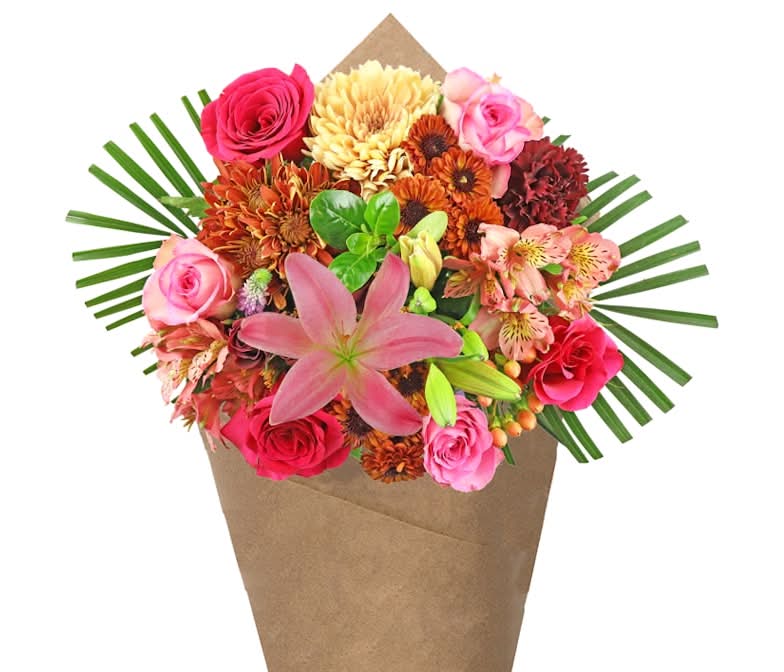 Bloom Haus Charming Bouquet - B