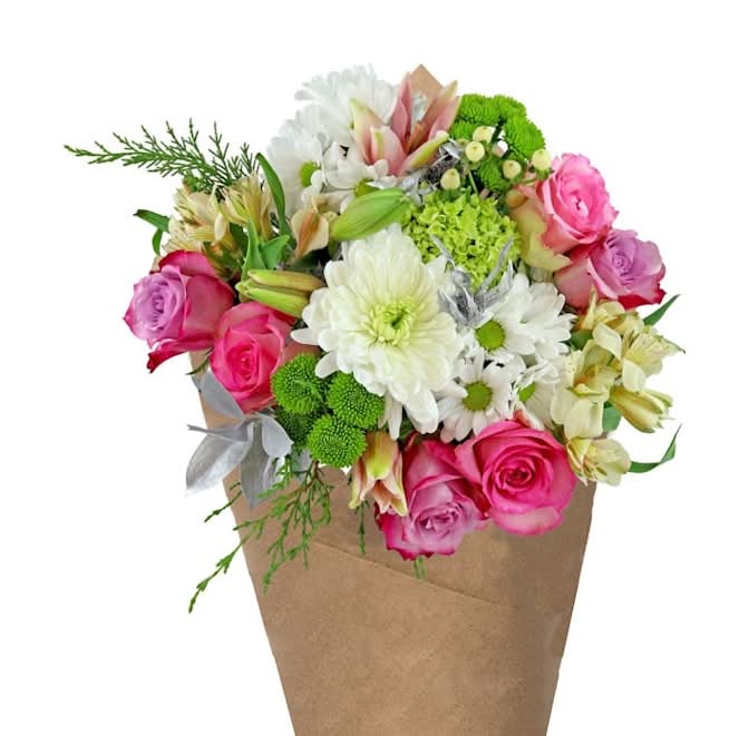 Bloom Haus Charming Bouquet - B