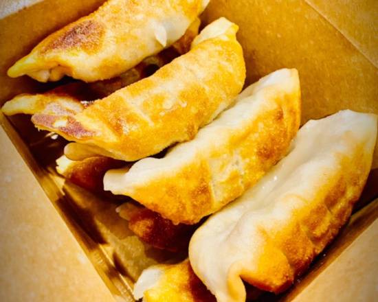 Potstickers (8 pcs)