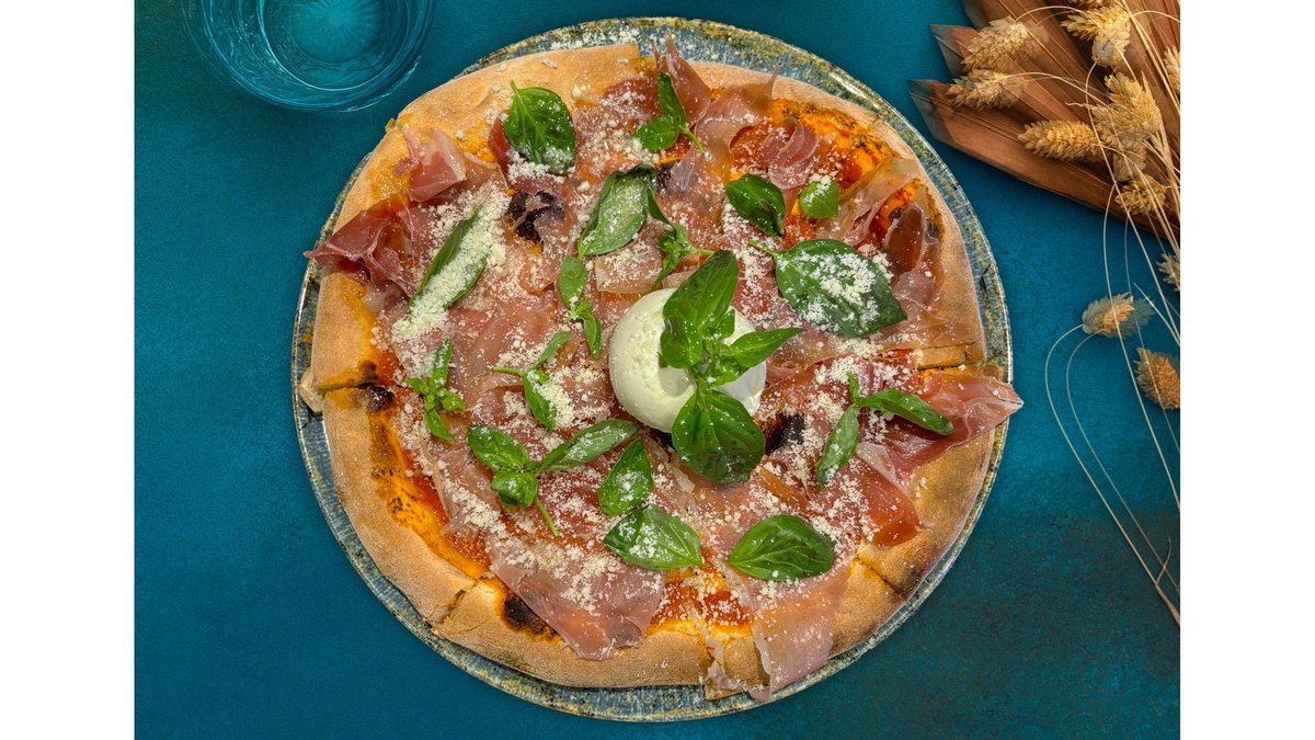 Pizza Burrata e Prosciutto