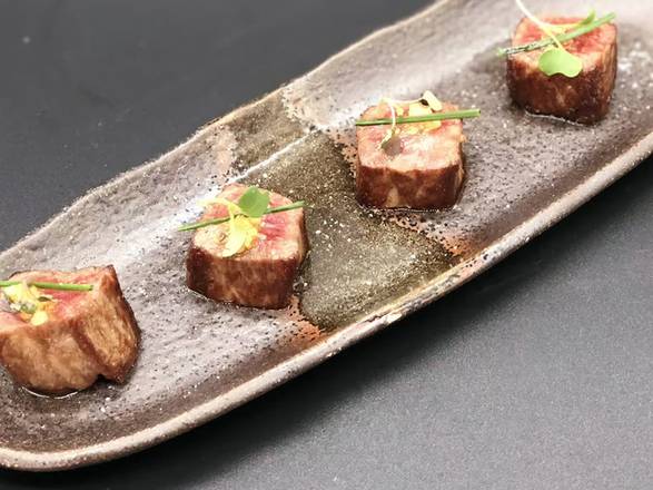 2 oz Wagyu Shikaku