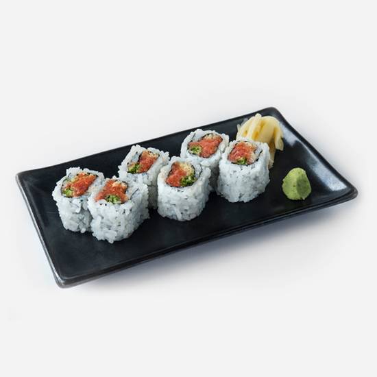 Spicy Tuna and Tempura Flakes Roll
