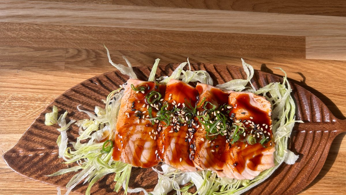 214. Sashimi tataki laks