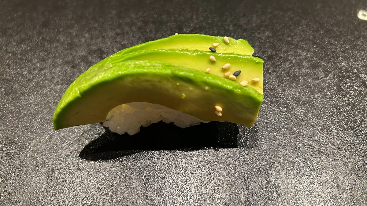 50. Nigiri avocado (2 stk.)