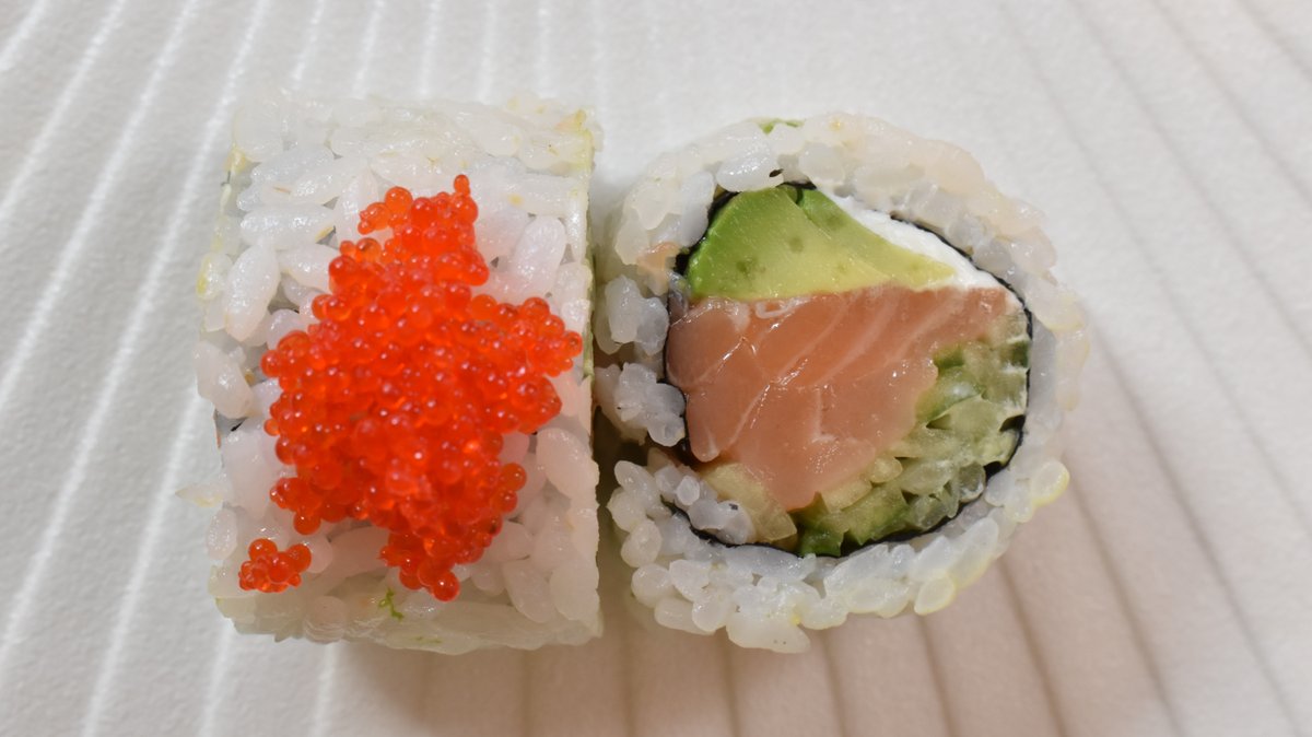84. Uramaki Alaska