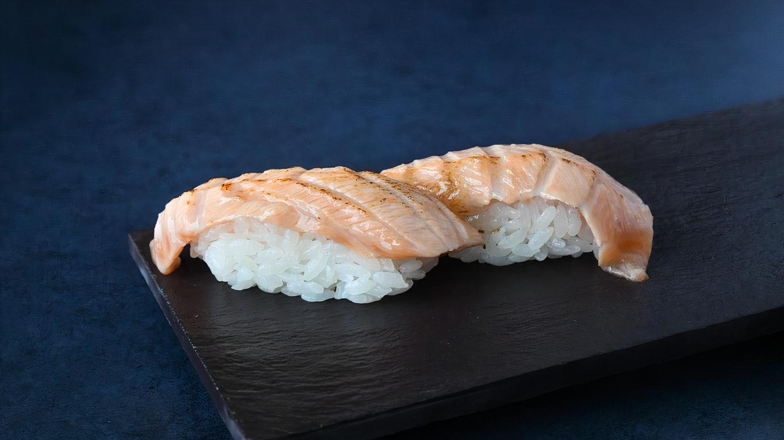 *ABURI SAKE TORO NIGIRI