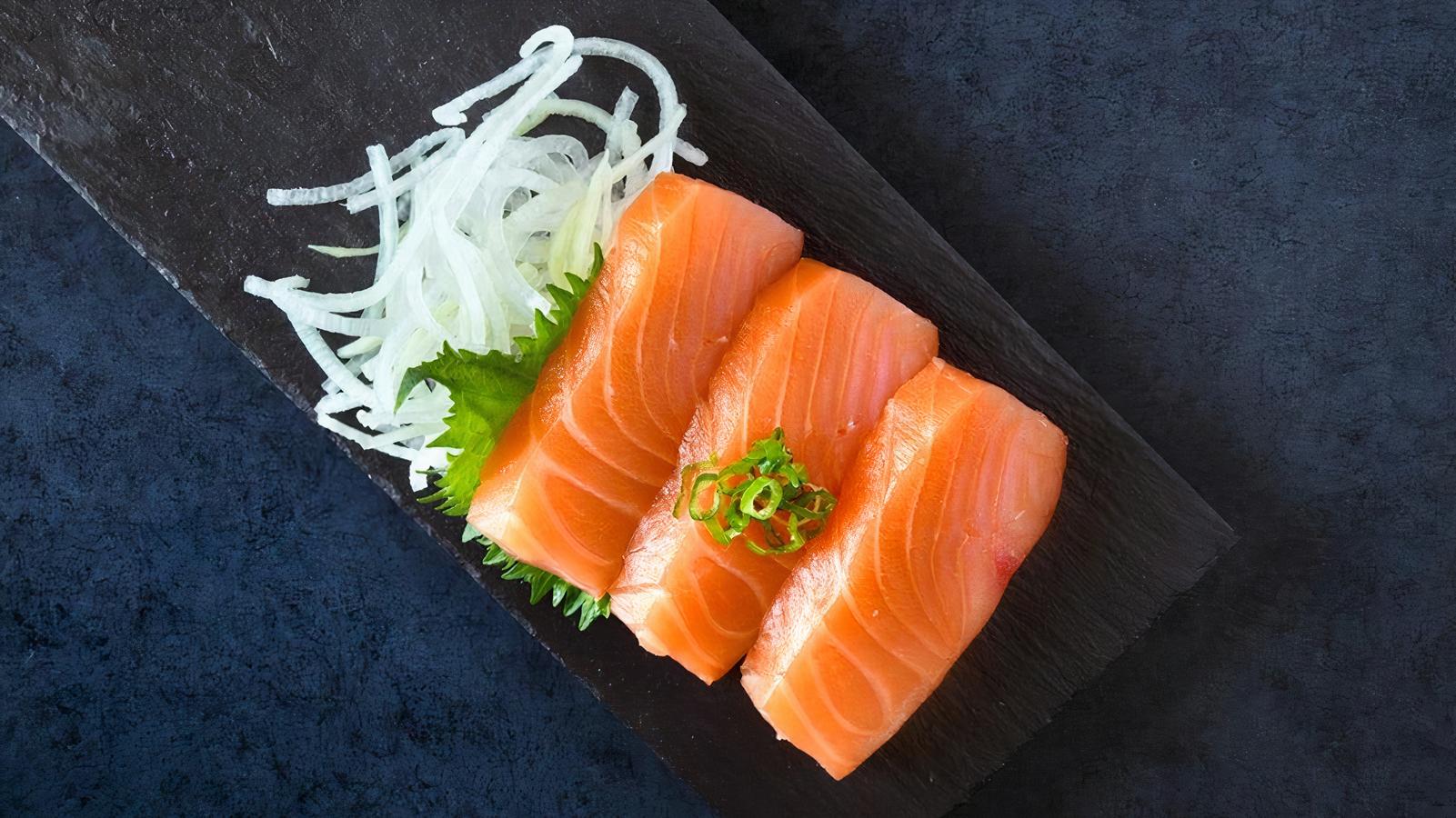 *KUNSEI SAKE SASHIMI